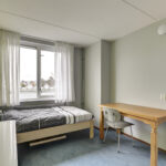 MR101884-9978-Obrecht-16,-Monster-252661960