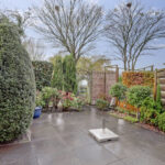 MR101905-10512-Slangenburch-16,-Monster-255648312