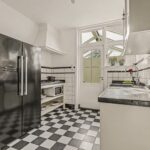 MR101943-12168-Stationsweg-2,-Monster-264999210